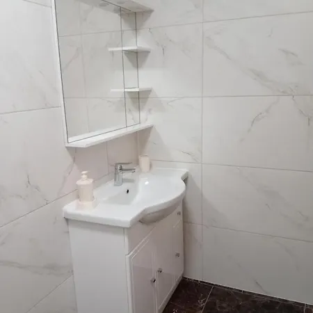 Casa Brava بيت ضيافة لقنت