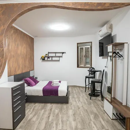 Pensjonat Casa Brava 2*